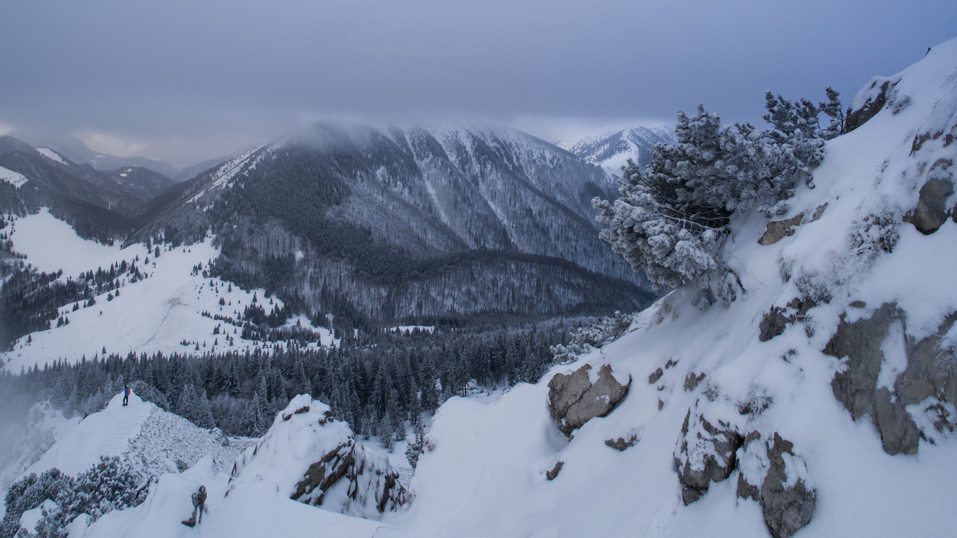  Descend from the Velky Rozsutec, clouds lower and lower