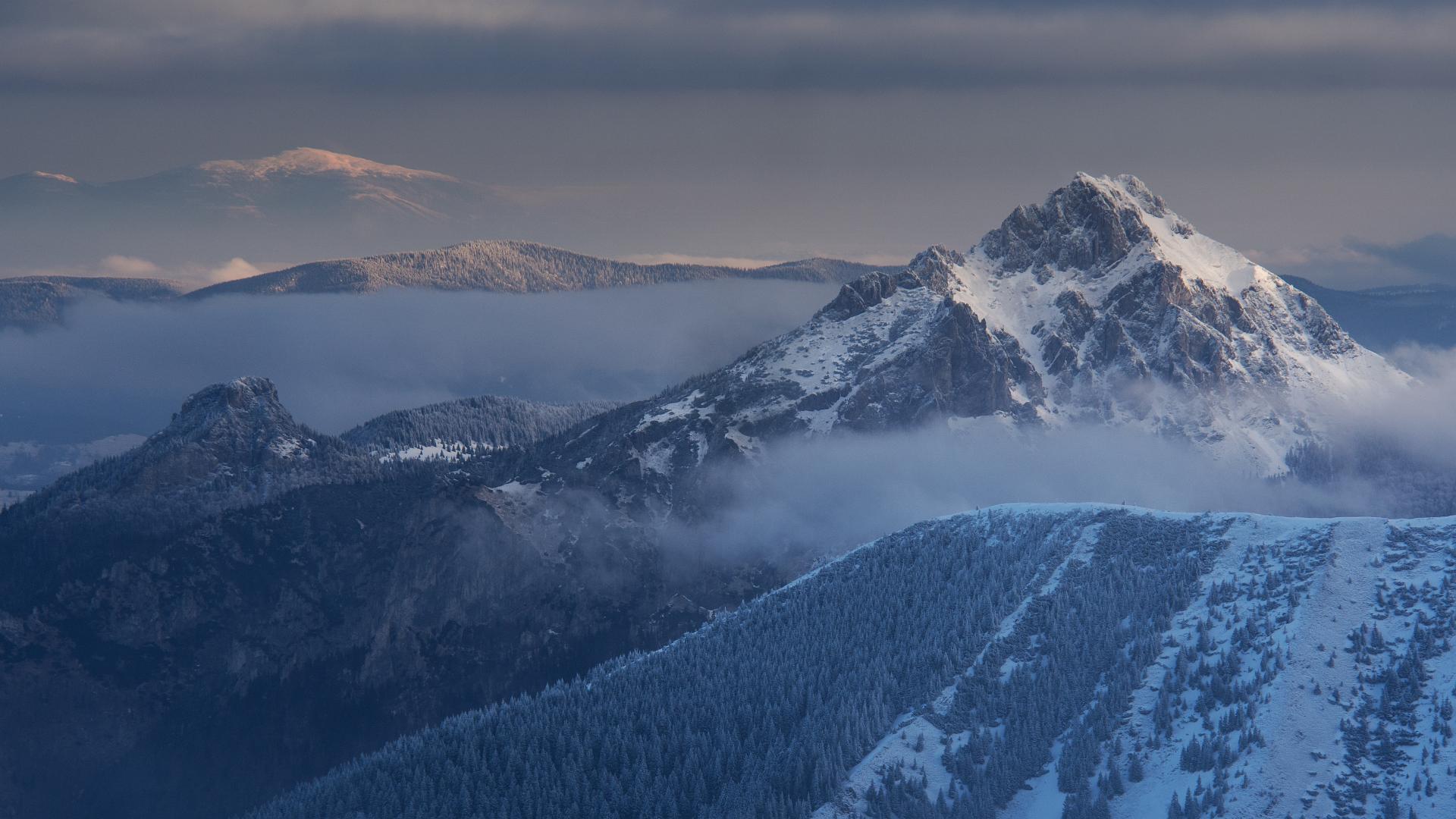 Wielki Rozsutec, Mały Rozsutec i Babia Góra w tle
