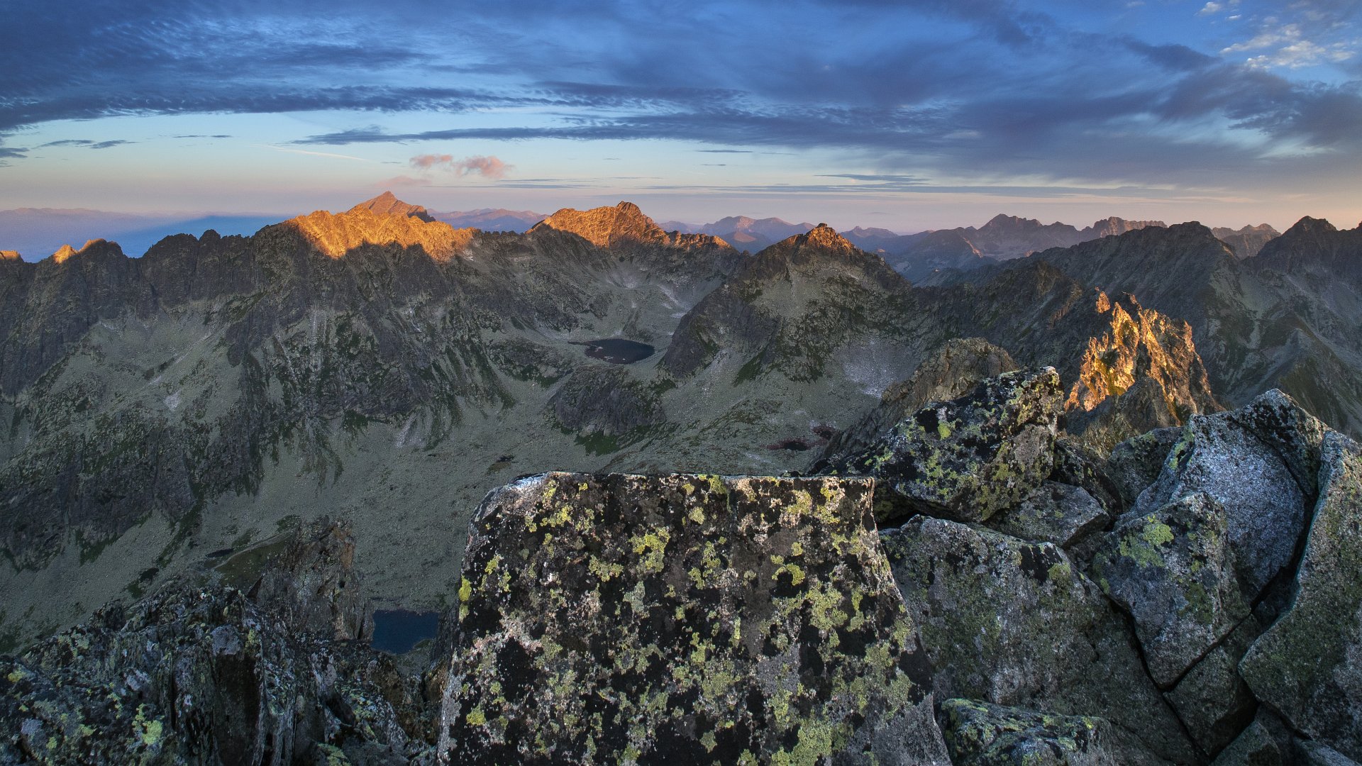  Look to the west dominated by the Solisko ridge
