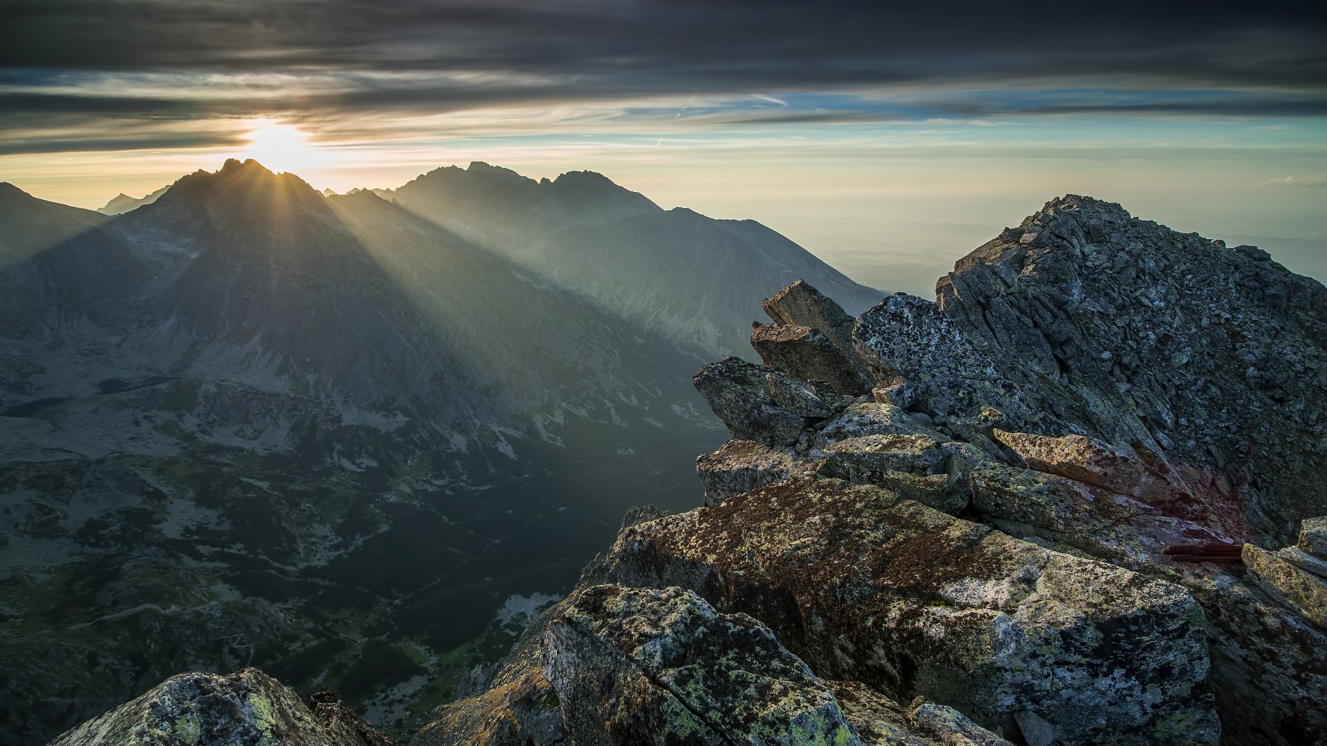  And here heaven colors at Mt Satan