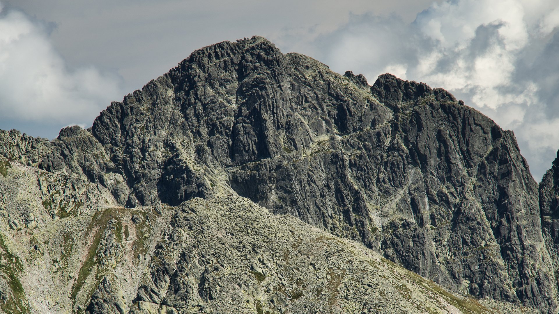  The Wielki Mięguszowiecki Szczyt seen from the Hrubý vrch