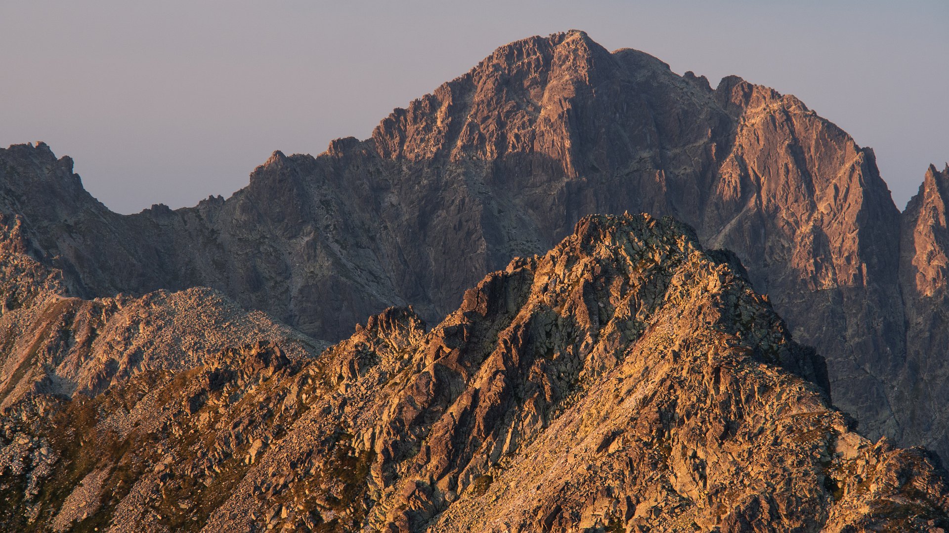  ...and here the Hrubý vrch with The Wielki Mięguszowiecki Szczyt in the background