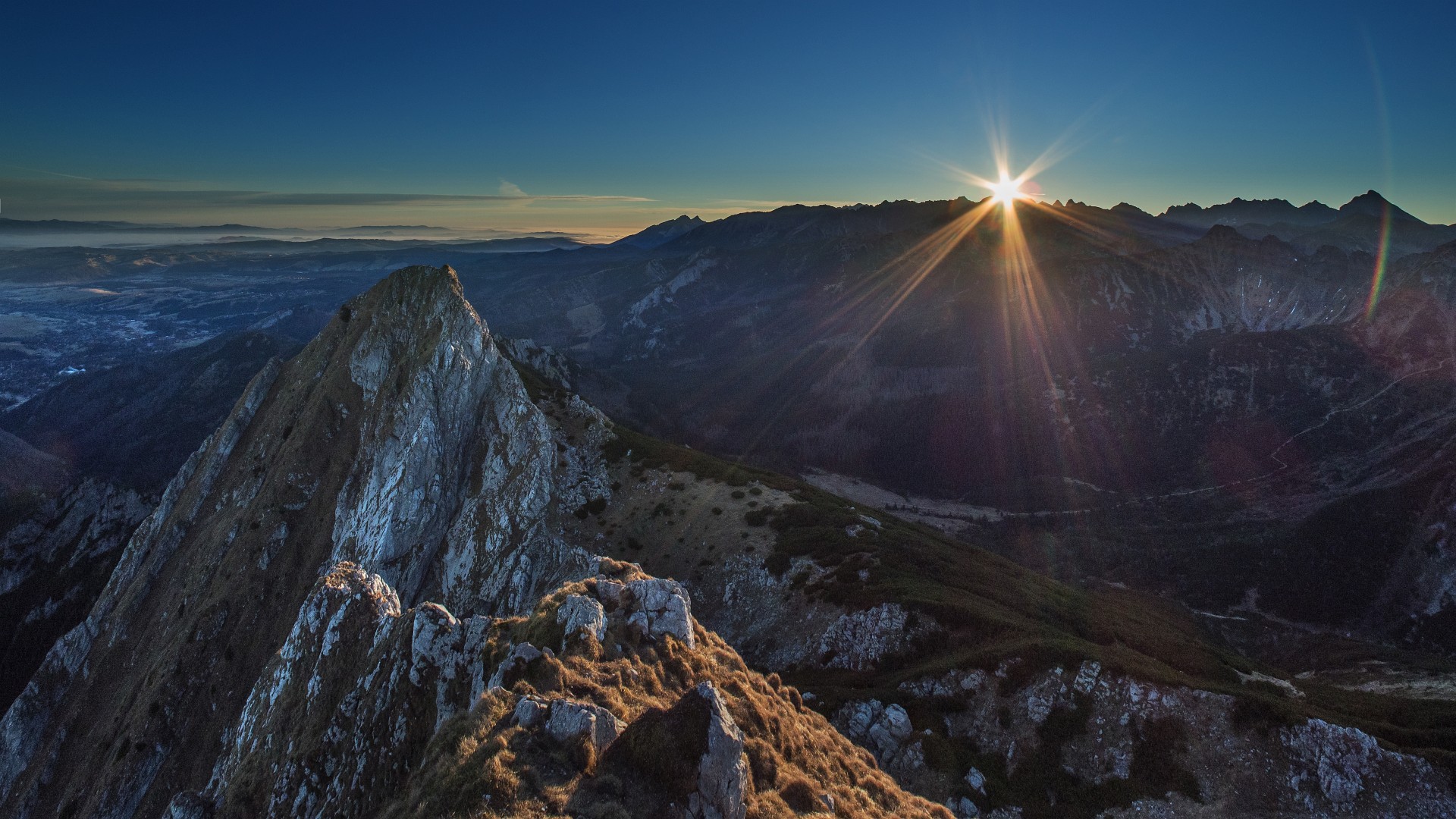  Sunrise at Mt Giewont