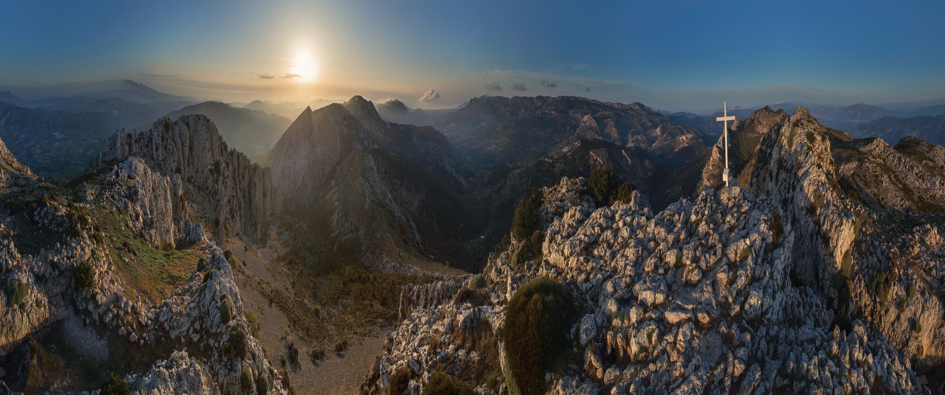 Full panorama from the top of Pla de la Casa