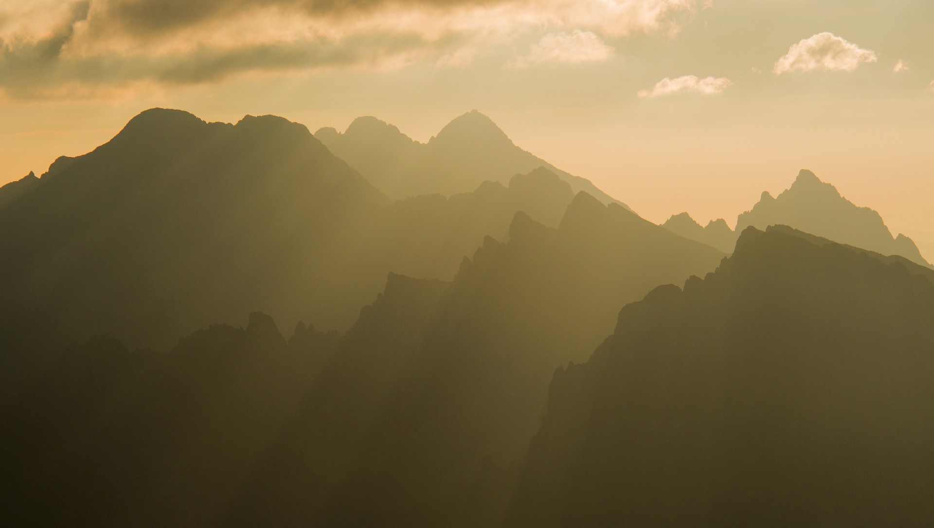 The Tatras' giants: The Ľadový štít, The Pyšný štít, The Lomnický štít, The Široká veža and The Prostredný hrot