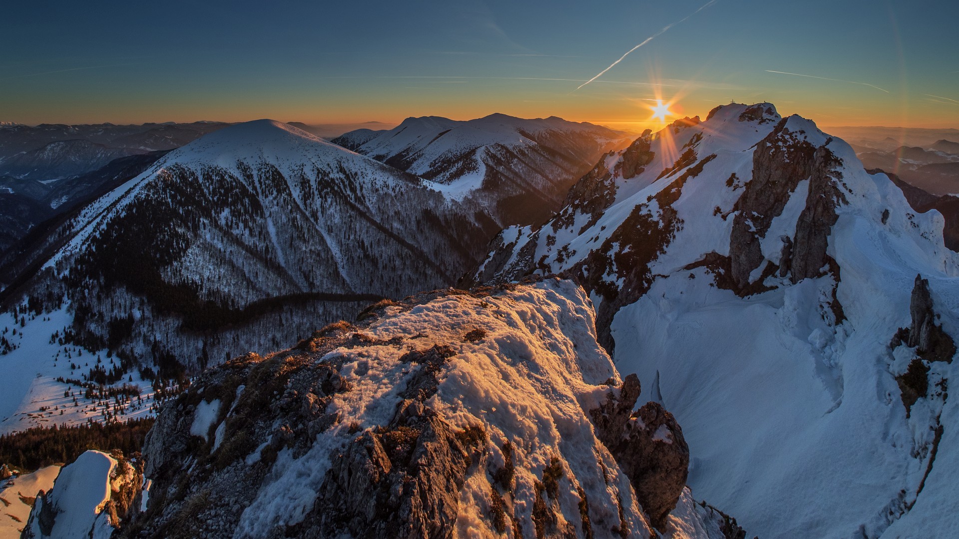 Ostatnie promienie słońca nad Małą Fatrą